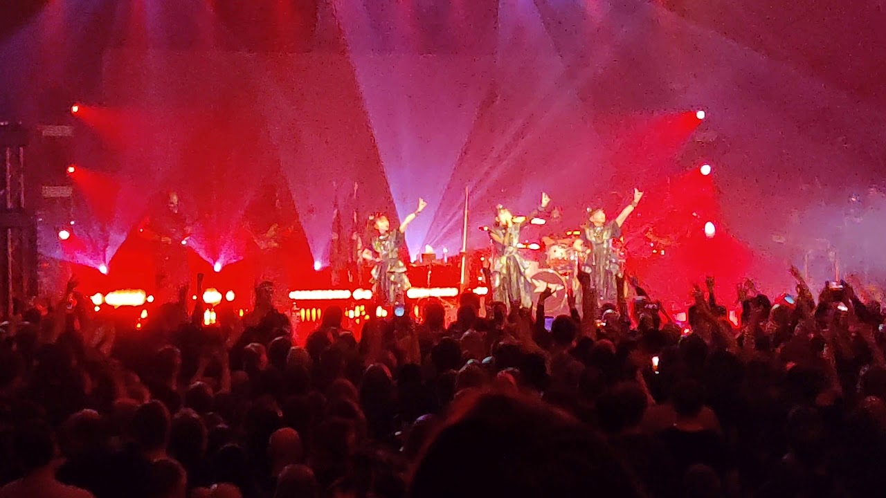 BABYMETAL - Road of Resistance (Kulttuuritalo, Helsinki 26.2.2020)