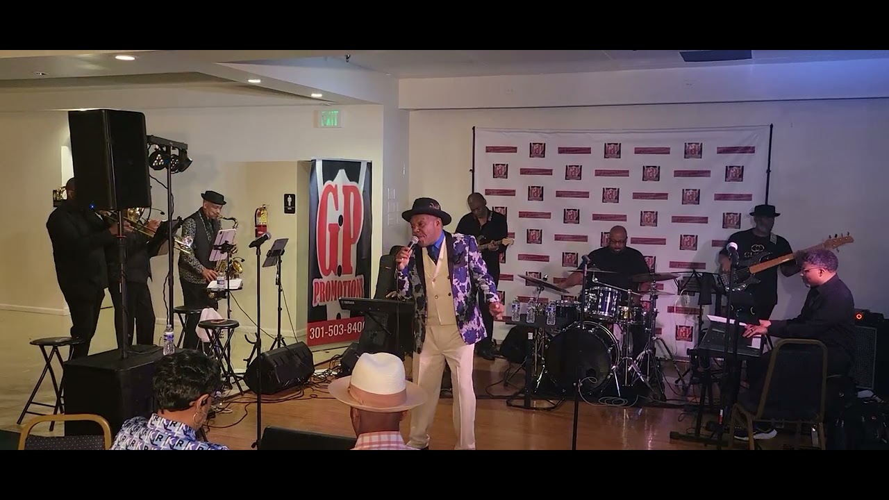 Gregory Cooper sings 
