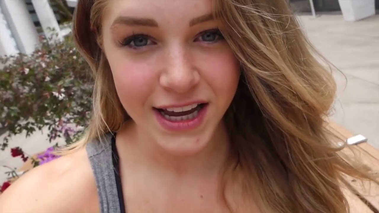 Courtney Tailor Vlogs | 6 WEEKS OUT - Barry's Bootcamp & Awkward Talks with Strangers