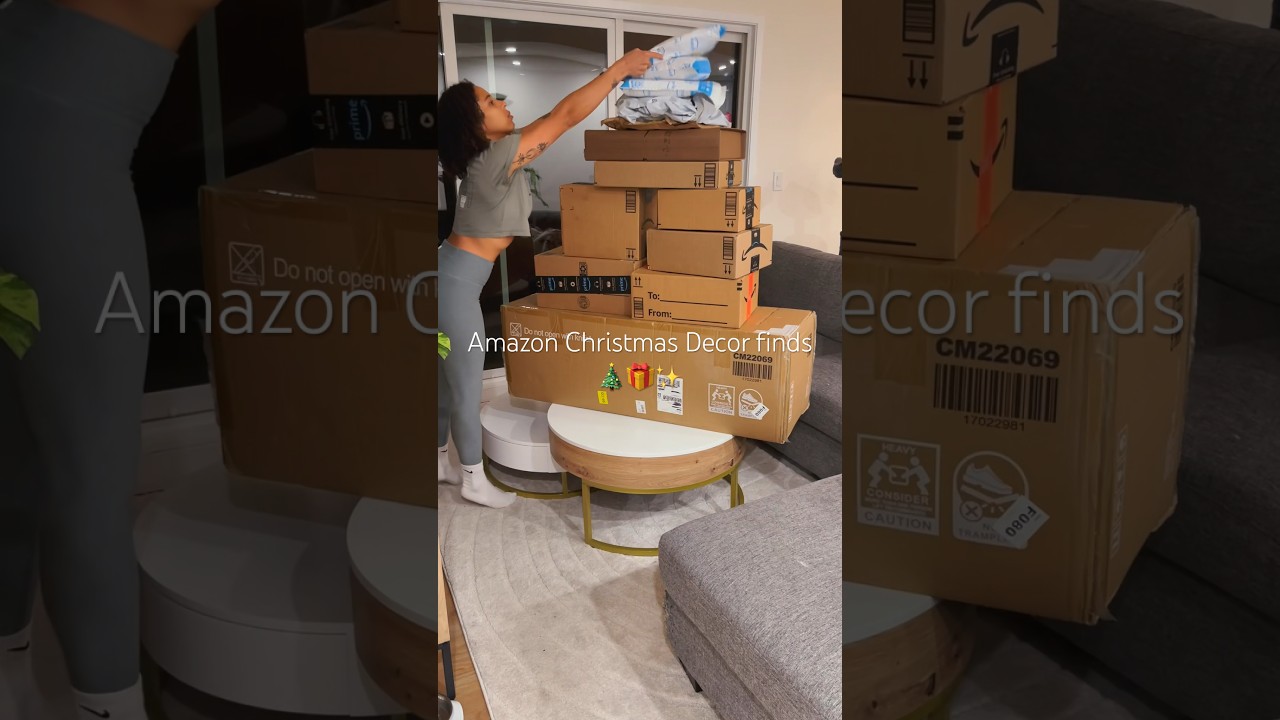 Lil #unboxing of Amazon Christmas Decor finds 🎄#amazonfinds #shopwithme #christmas #christmasdecor