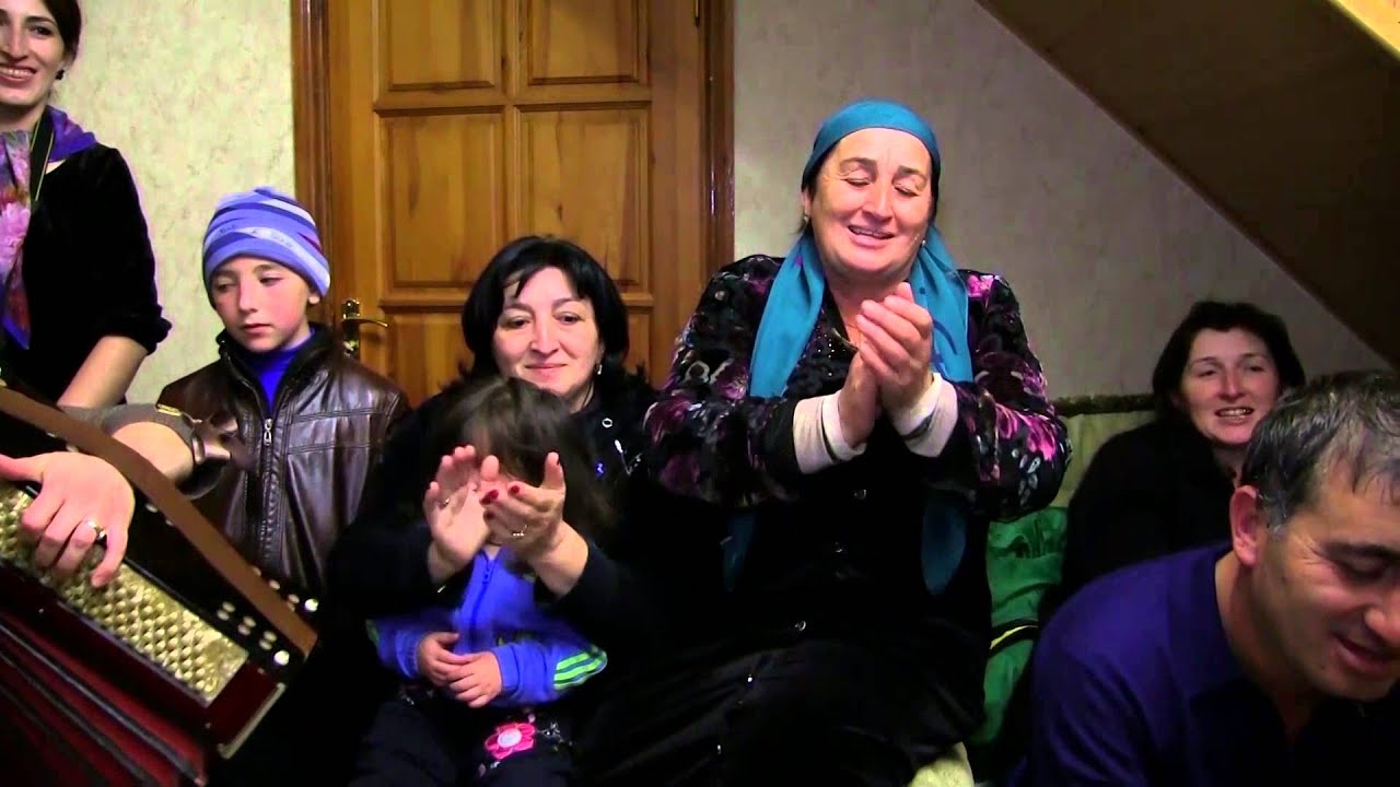 Свадьба Биттиевых.Хасанья. Исполнение частушек Башиевы.