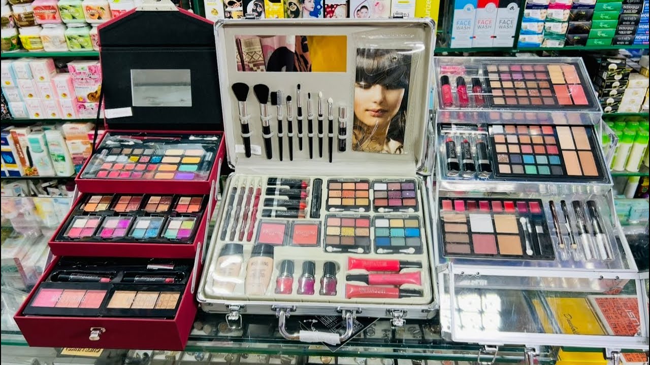 Professional Big Makeup Vanity Box || Latest Makeup Kit Collection || waterproof makeup || Makeup 