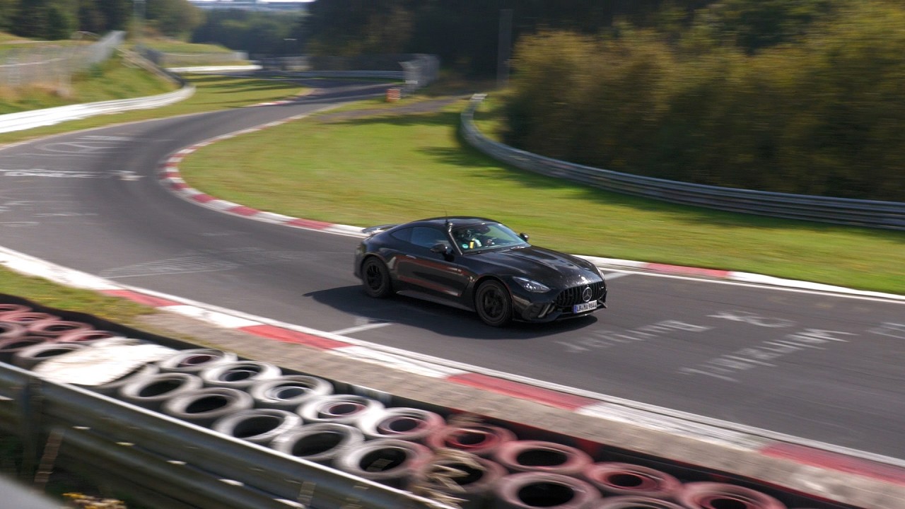 Mercedes-AMG GT PRO 4Matic+ (612 HP) Testing at the Nürburgring