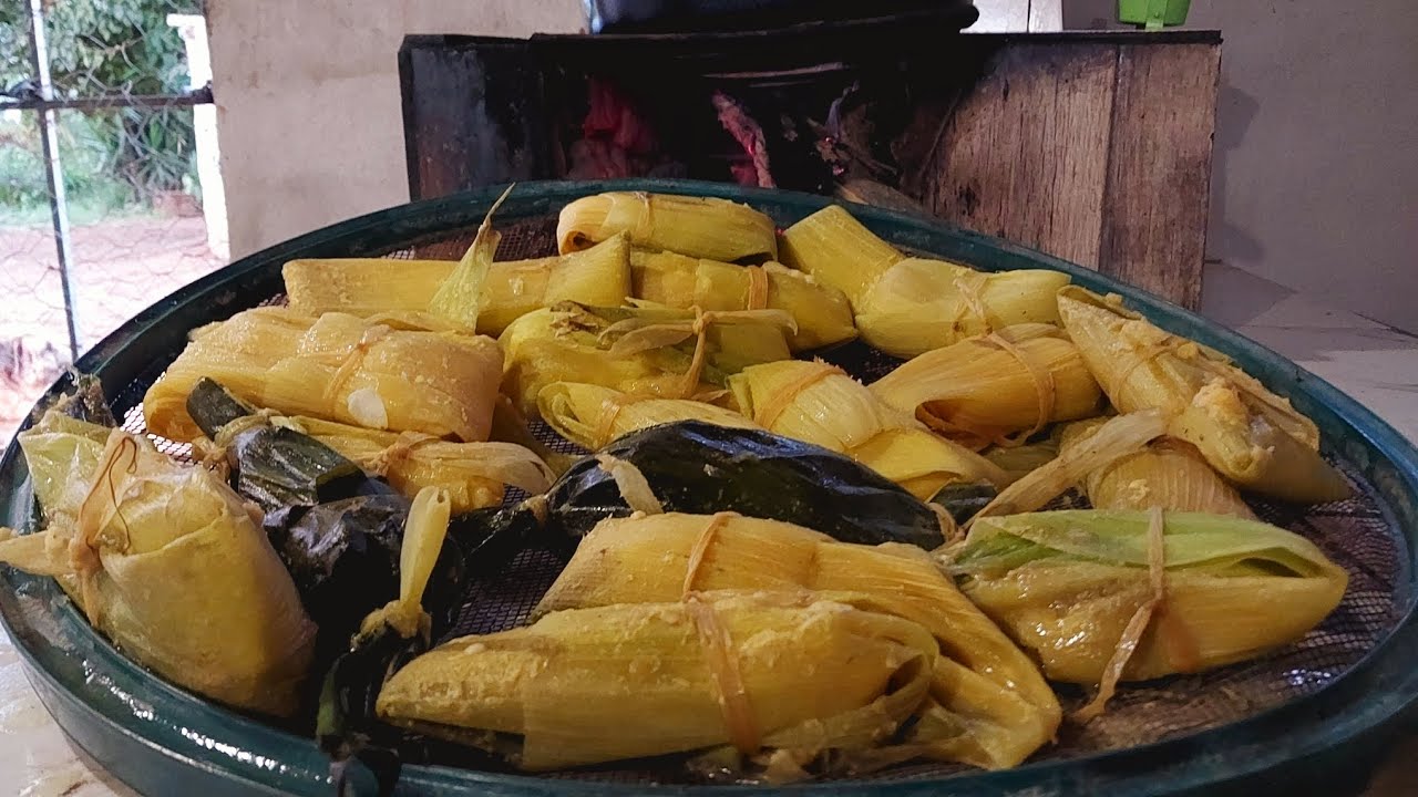 FAZENDO PAMONHAS DO JEITO ANTIGO NA ROÇA 