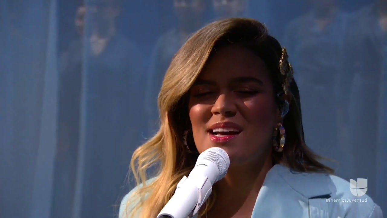 karol g interpreta   ocean  en premios juventud 2019