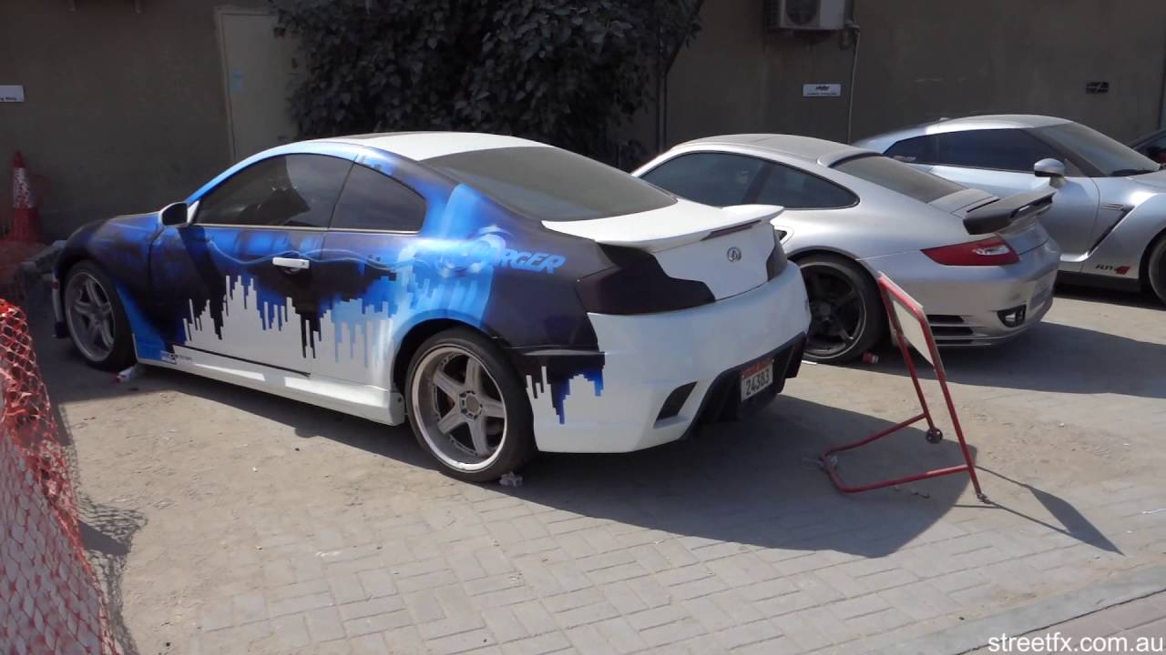 Walk around outside Alpha Logic in Dubai