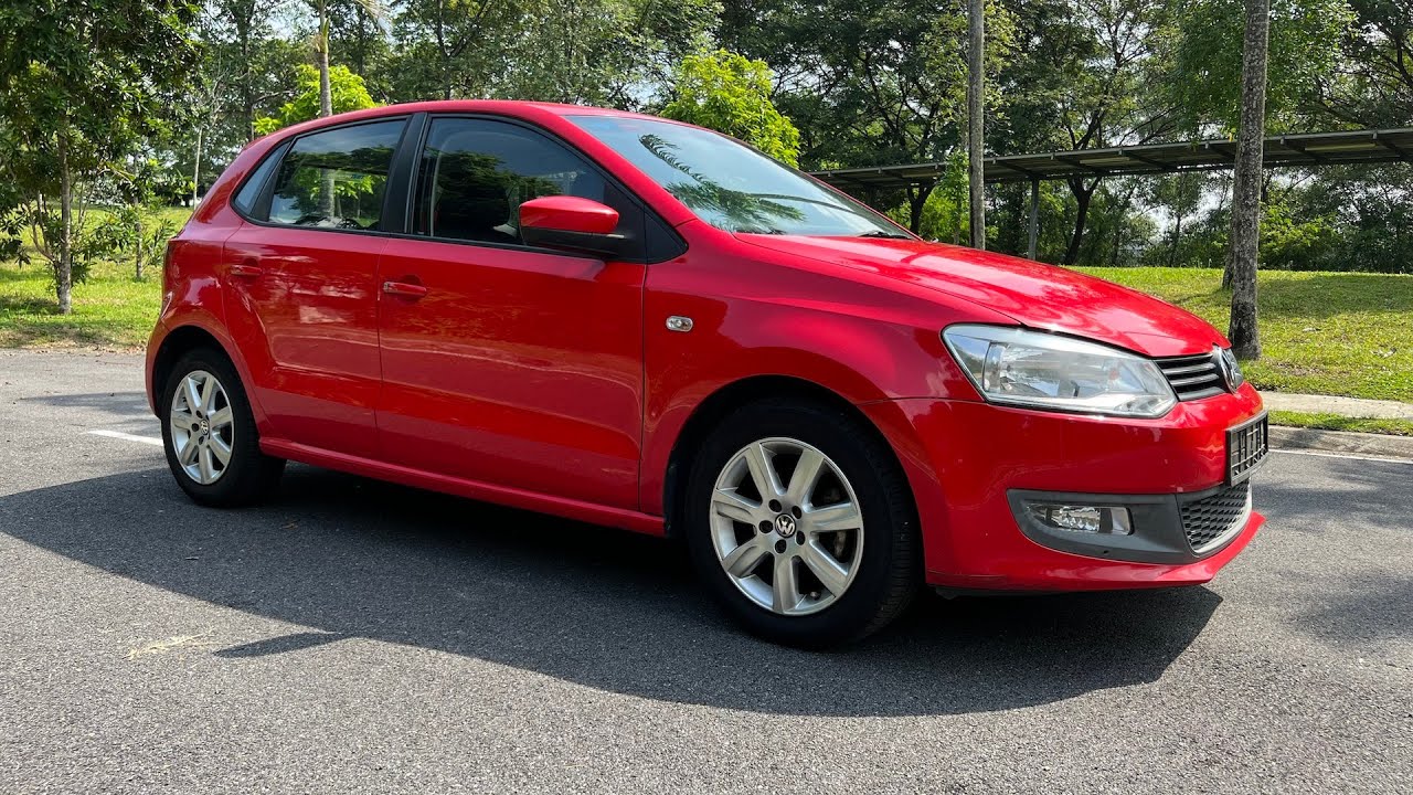 2014 Volkswagen Polo 1.6 MPI Start-Up and Full Vehicle Tour