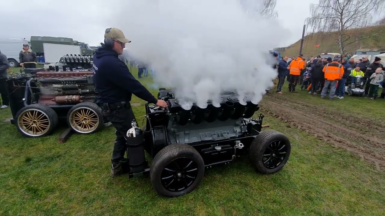 T55 Panzermotor V12 Diesel 560PS 39l Hubraum  W55 $8 Ventile
