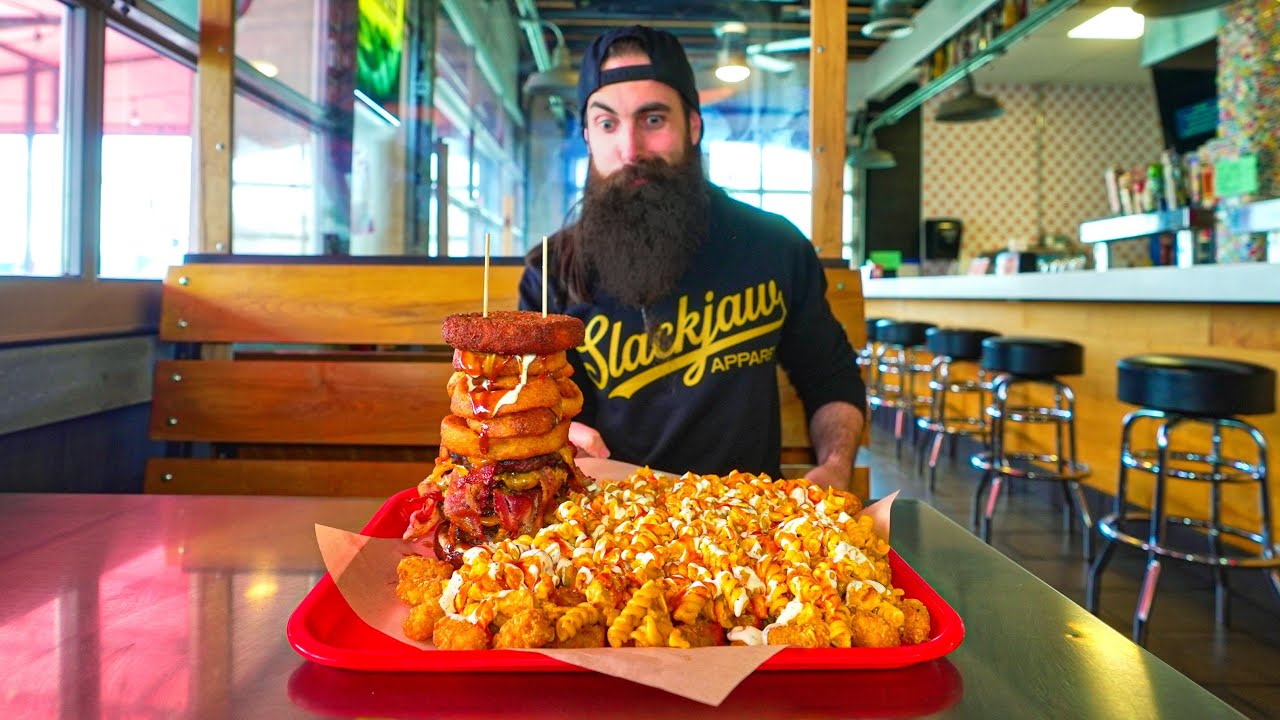 FINISH THIS MAC & CHEESE CHALLENGE AND THEY PUT YOUR NAME ON A PLAQUE ON THEIR WALL | BeardMeatsFood