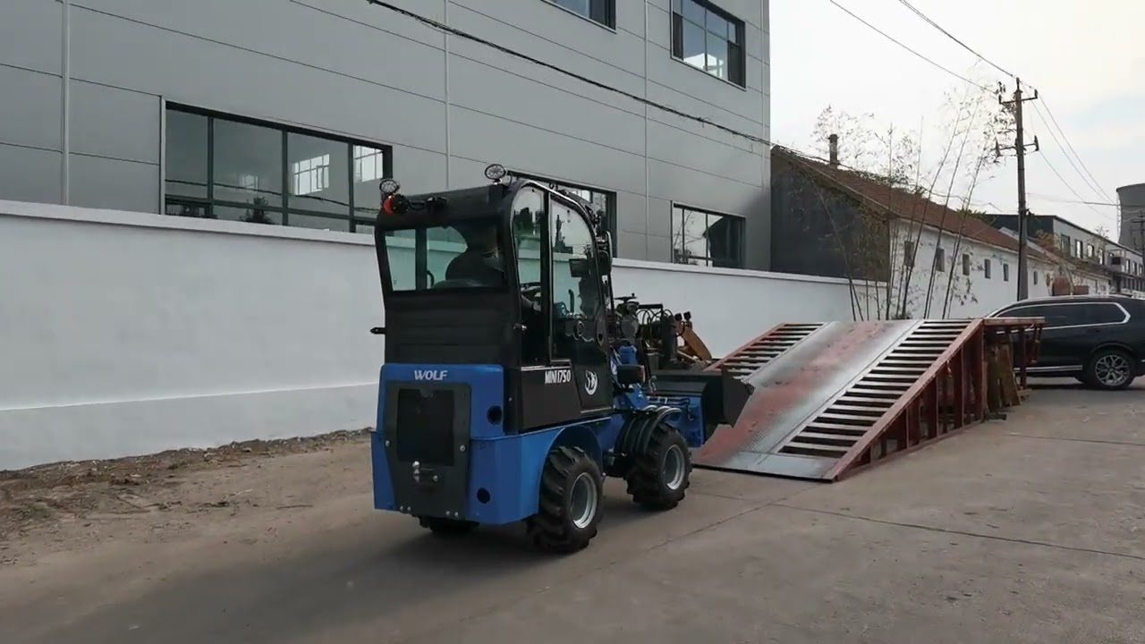 WOLF Mini1750 electric wheel loader