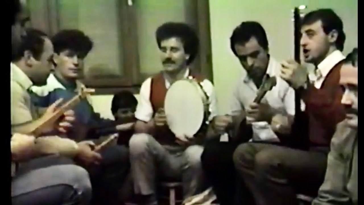 Kenge Burimore Kercovare . Kenduare nga grupi I famshem i fshatit CËRVICË, (Kercove) Maqedoni,1985