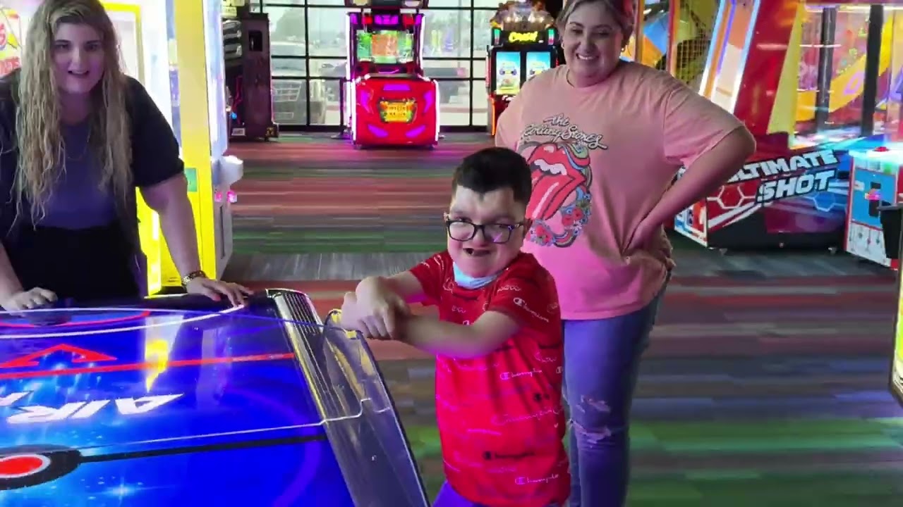 Jesse at the arcade for his 13th birthday 2024 pt3