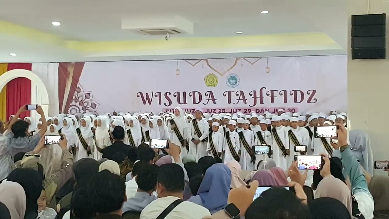 Wisuda tahfidz
