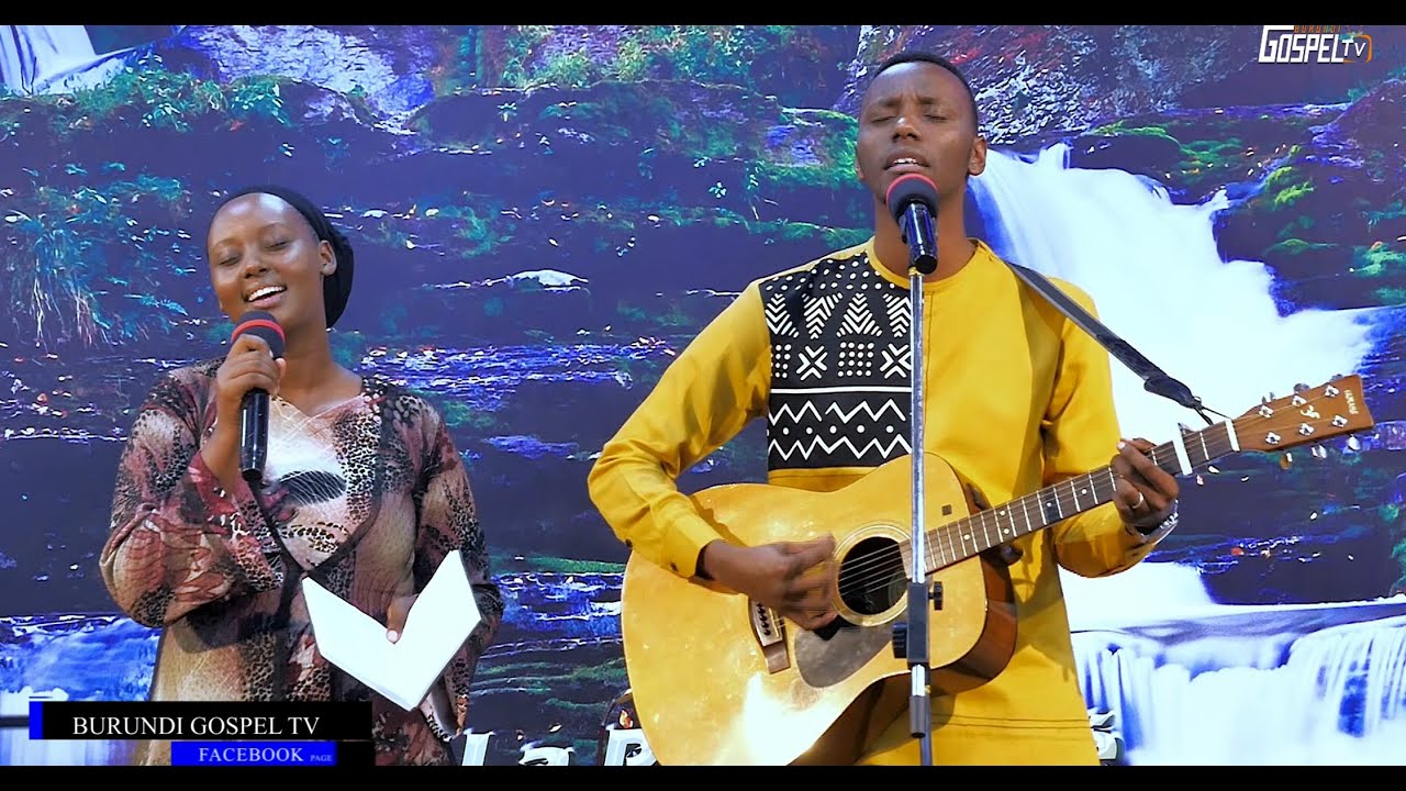 Papi Clever & Dorcas - Amahoro Yesu aha abantu be/ Ubwo umwami Yesu ankunda nd'amahoro/ Mfit'impamvu