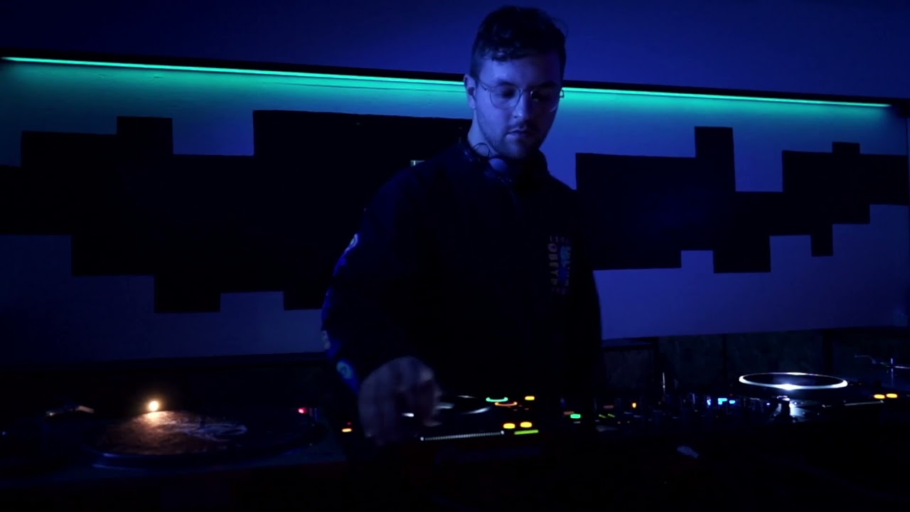 Boss Priester LIVE @ MAXI Radio 27/11/2021