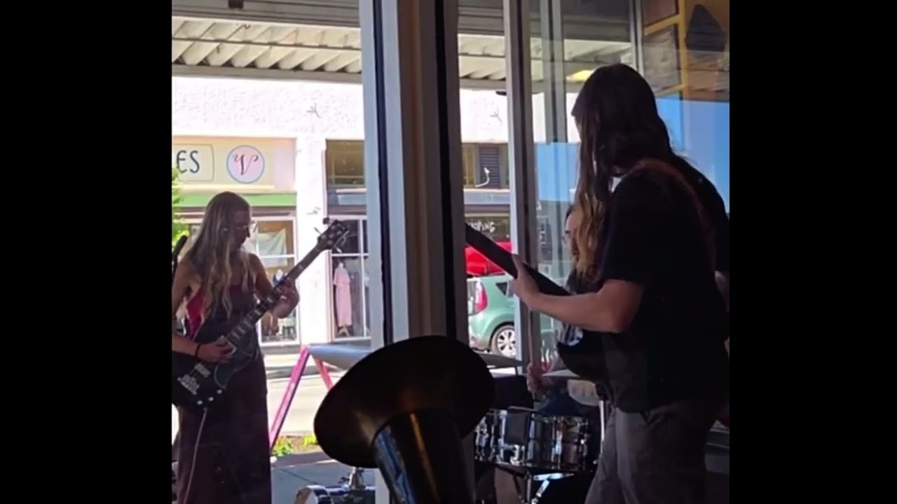 Long form psychedelic guitar solo