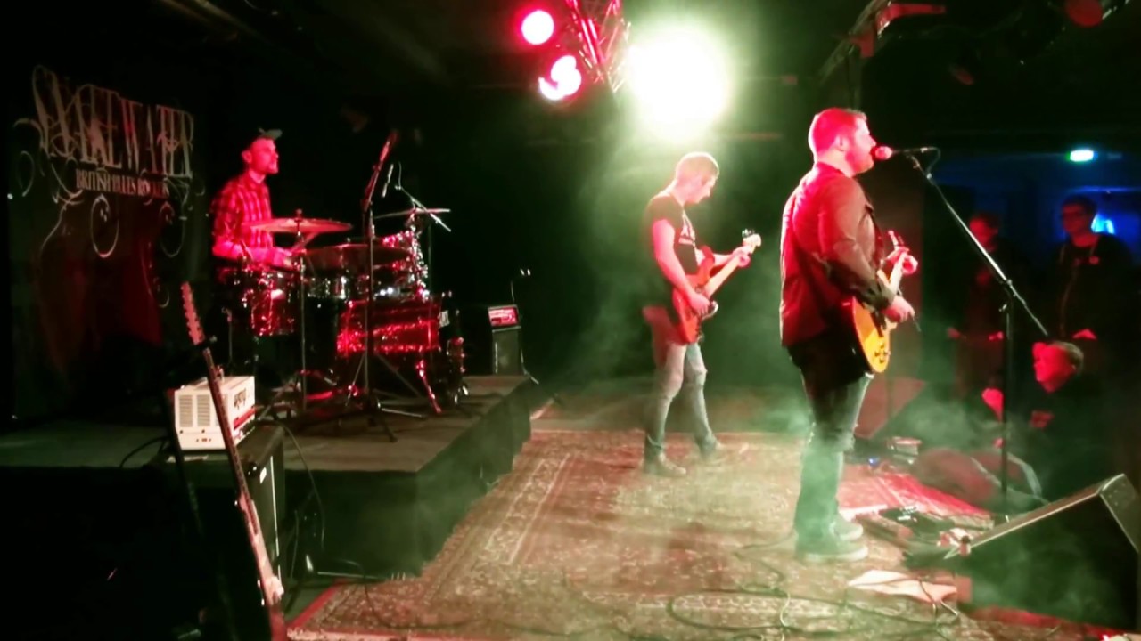 Snakewater (Live) - Girl With The Red Dress On - Blue Notez Club, Dortmund