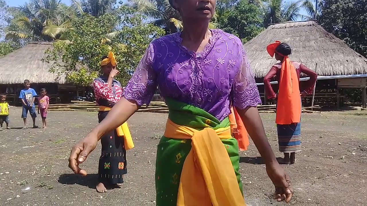 tarian adat kodi-sumba barat daya part 3