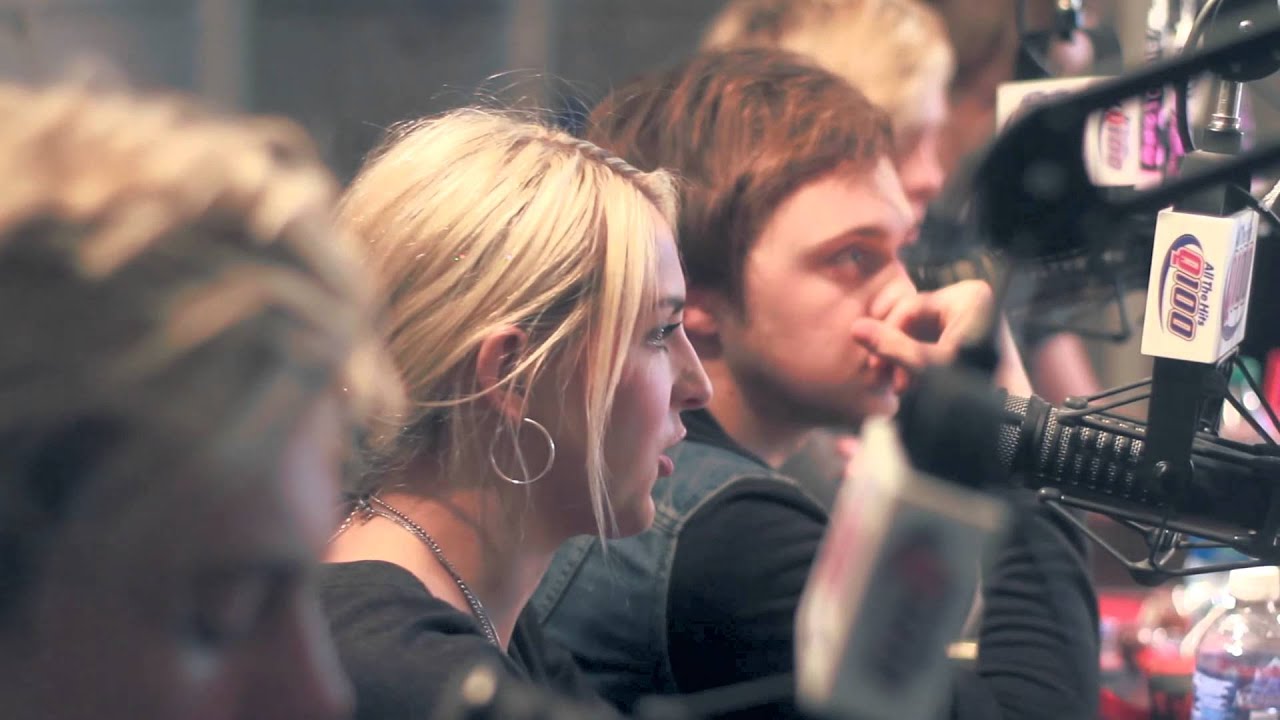 R5 interview on Nights Live with Adam Bomb