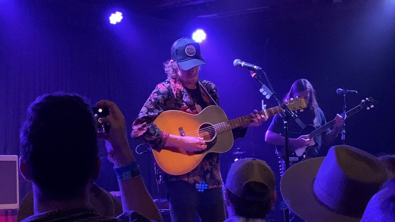 Caamp - Misty - live at Crescent Ballroom  Oct. 15 2019