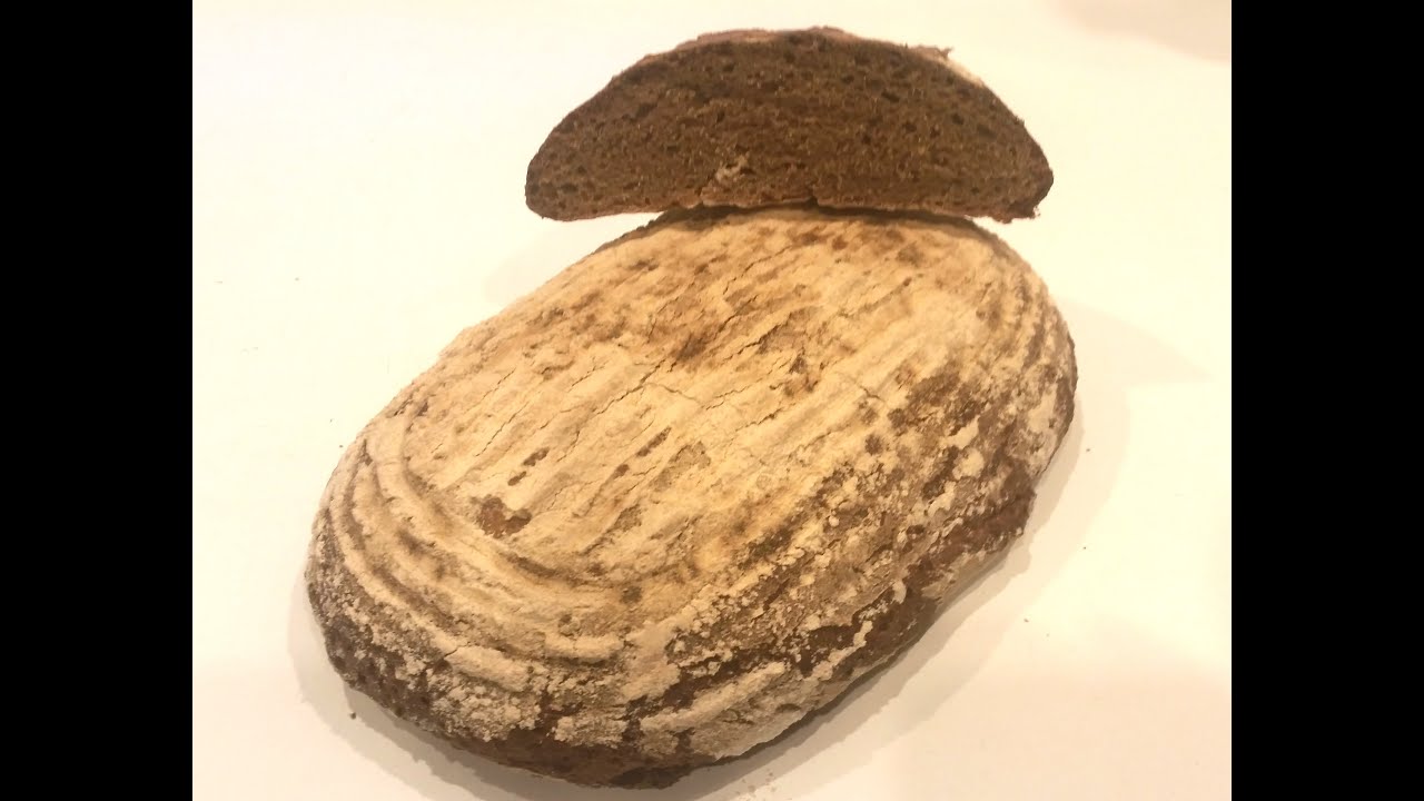 Schwarzbier Brot mit Natursauerteig. Schritt für Schritt mit Rezept.