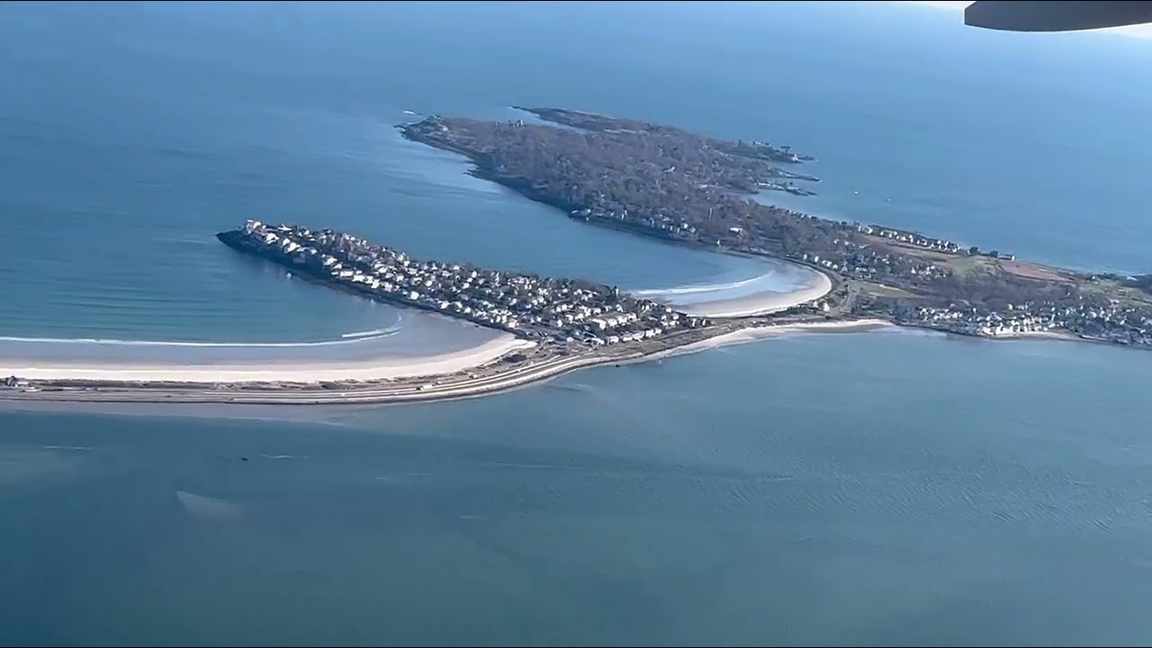 Beautiful landing Boston Logan airport USA 🇺🇸 dec 2022
