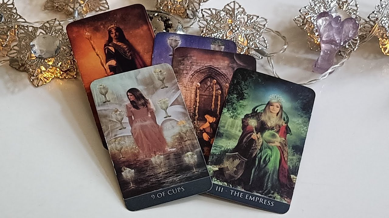 Was beschäftigt ihn in Bezug auf Eure Verbindung und was plant er?❤️Liebesorakel Tarot Singleorakel