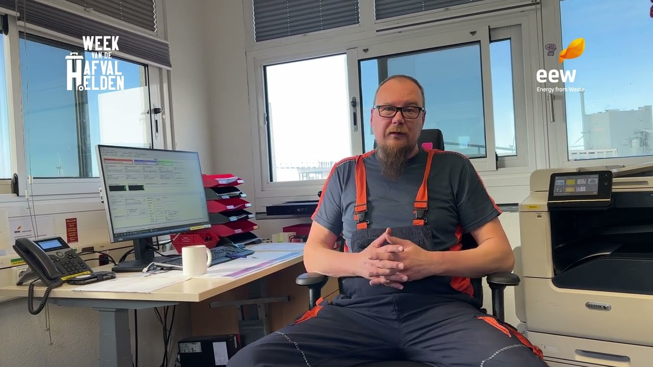 AfvalHeld Richard Bloem, Weegbrugmedewerker bij EEW