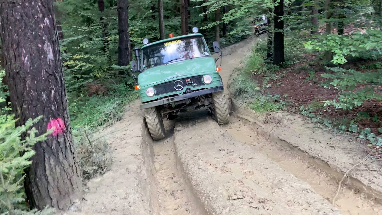Unimog 421 in der Hellsklamm