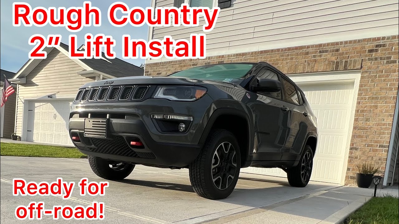 Установка 2-дюймового лифта-подсветки для Jeep Compass Trailhawk Rough Country 2021 года