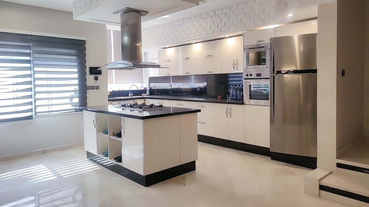 منزل بالكامل للبيع بالأثاث دوبلكس فخم ومحلات تجارية بفاس حي بنسودة ماكرو APPARTEMENT À VENDRE À FÉS