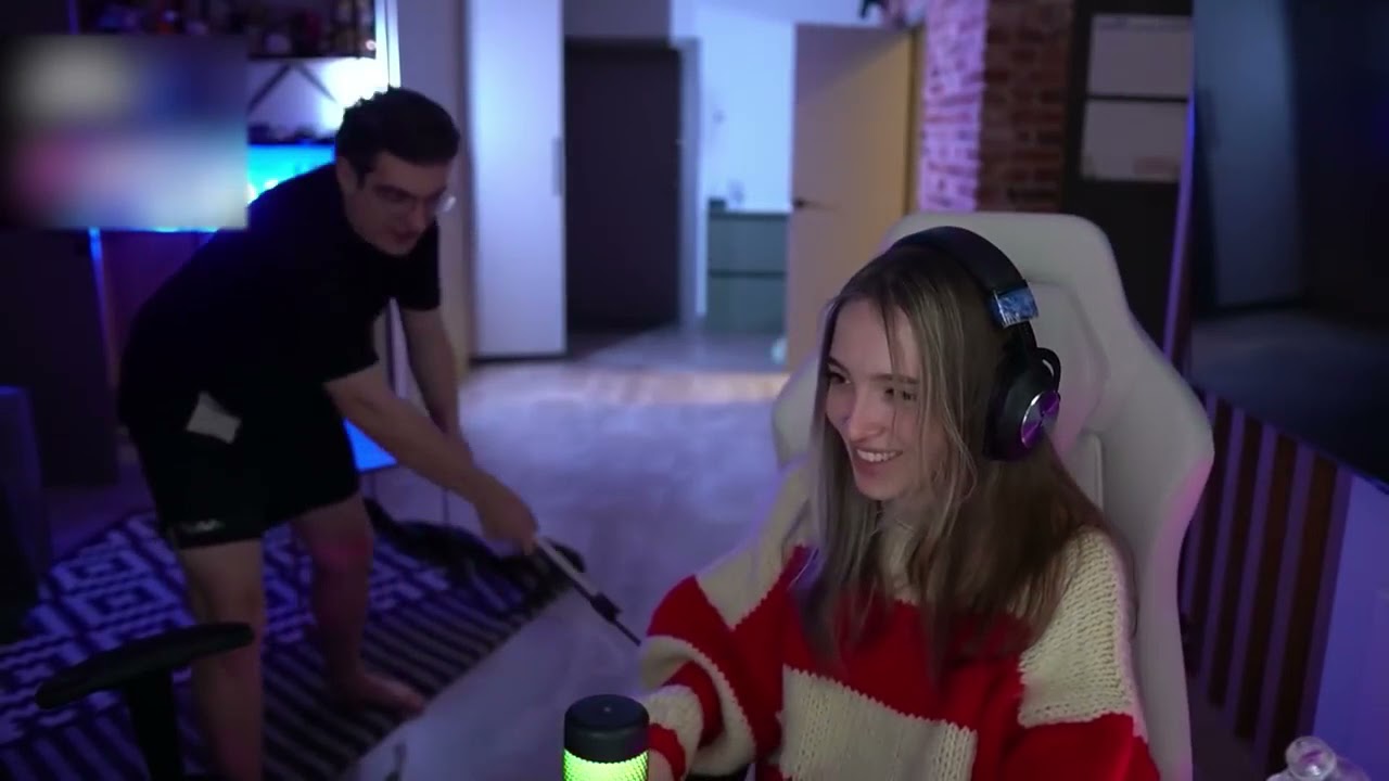 ГЕНСУХА ПРИЕХАЛА В КИЕВ К ЭВЕЛОНУ!!! 😃 😄 😁