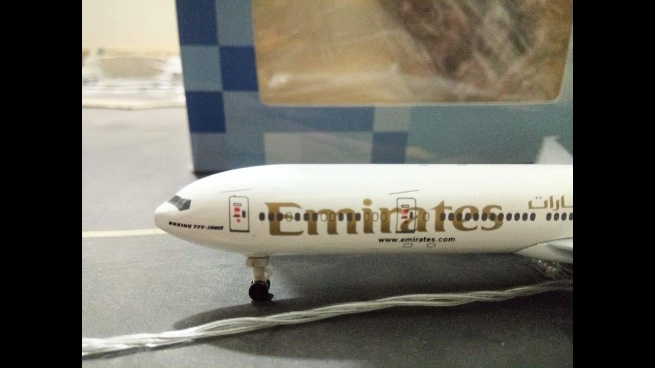MODEL REVIEW! Emirates 1/400 777-300ER REVIEW (#1)!