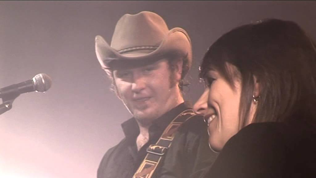 Galway Girl - Mundy & Sharon Shannon Live at Vicar Street