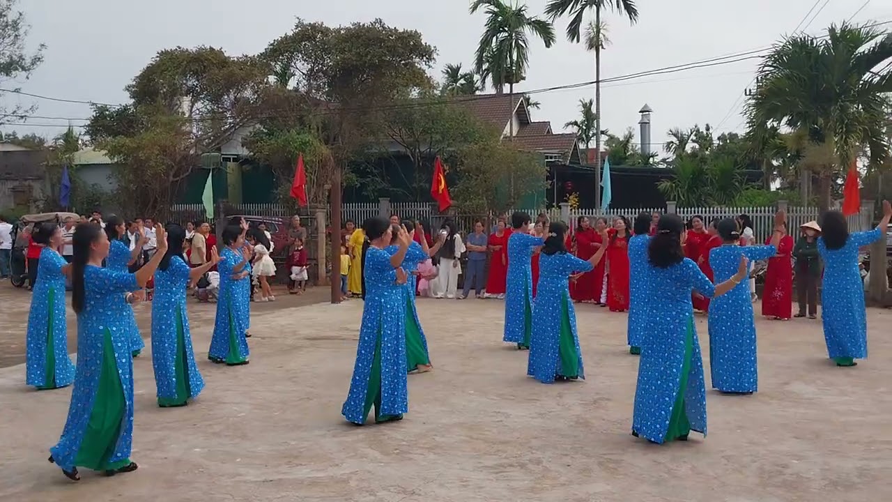 Tuổi già mẫu mực.