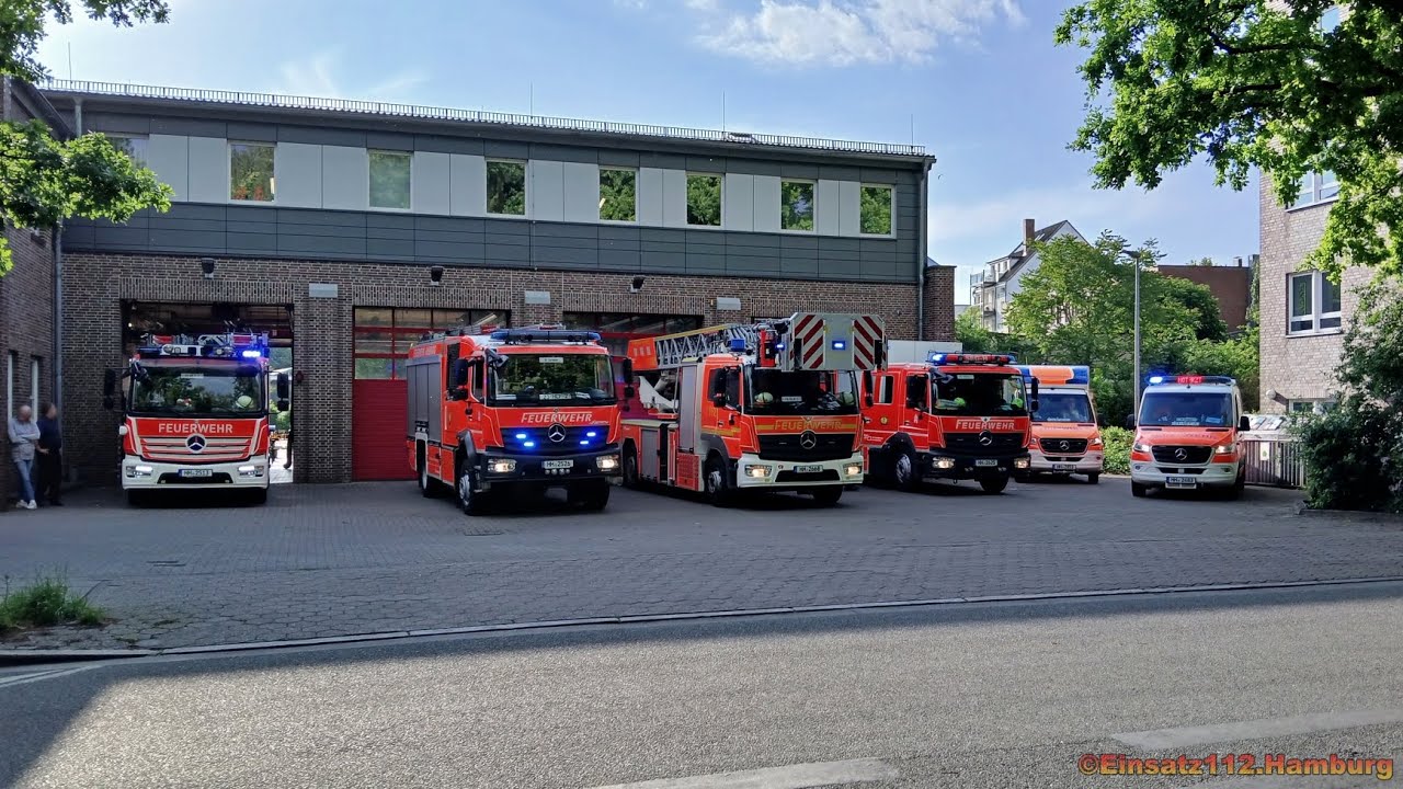 [Selten] Feuer-und Rettungswache F23 Hamburg-Barmbek. Letzte Fahrt, ab in den Ruhestand, 30.05.2025