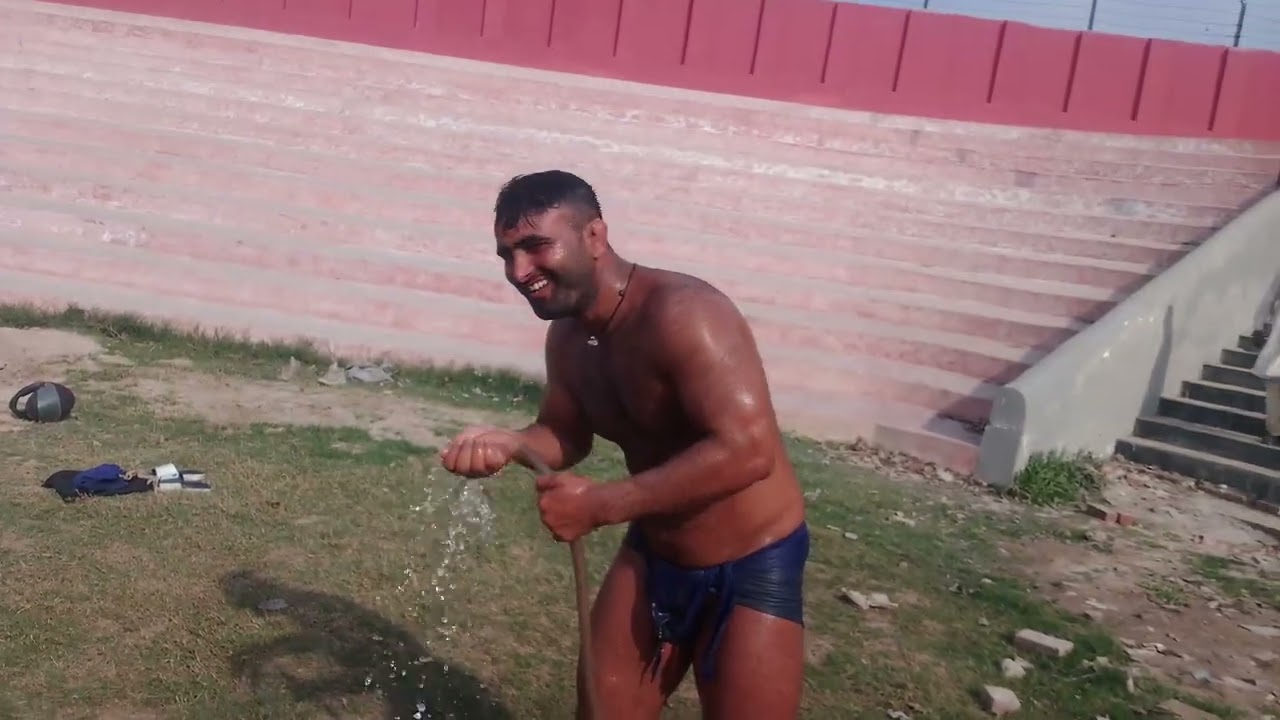 Pahalvan tigani baat#workout #viral #video #amirpehlwan 