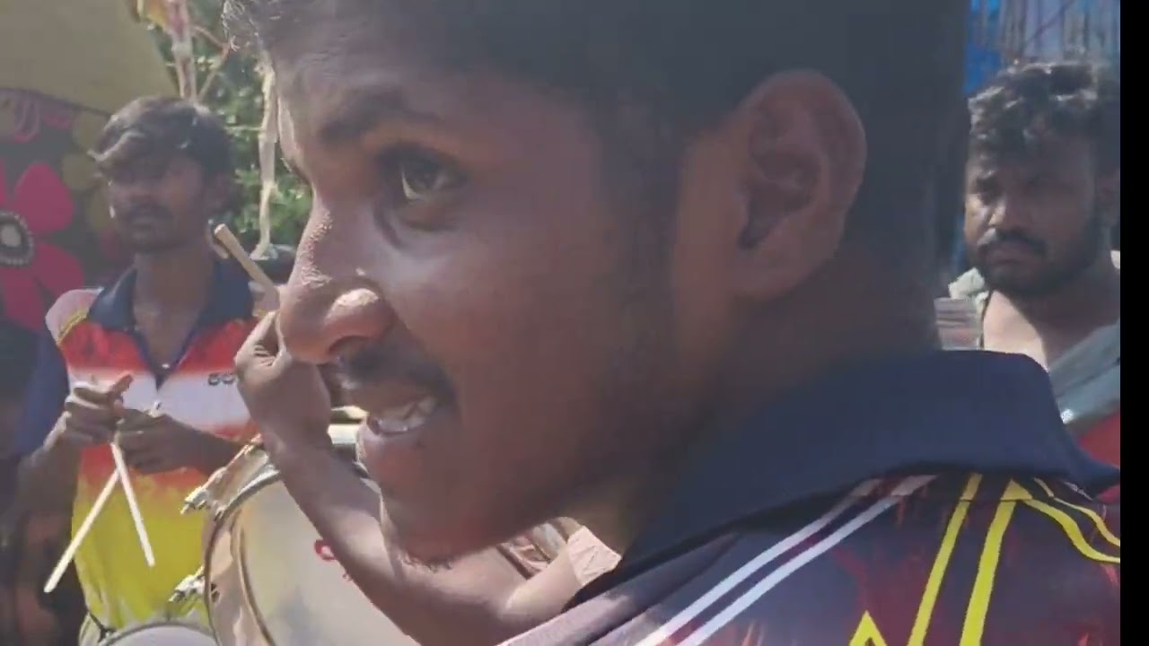 ಕಣ್ಣಿನಿಂದ ಕೆಳಗೆ ಇಟ್ಟಿದ್ದ ದುಡ್ಡನ್ನು ತೆಗೆಯುವ ಚಮತ್ಕಾರ ನೋಡಿದ್ದೀರಾ 