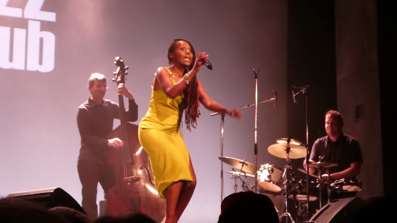 Audrey Martells - Stadttheater Lindau - 09.12.2017 - LIVE !!!