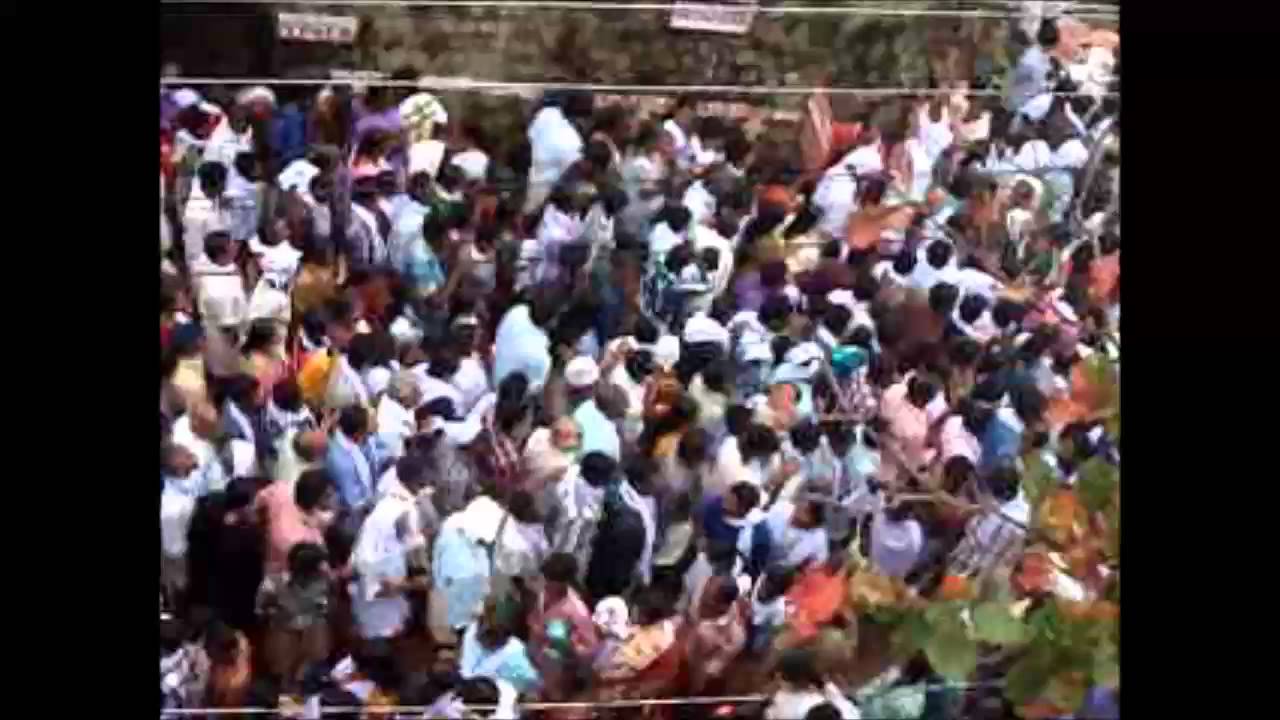 Karkidaka Vavu Bali. What a crowd!!!