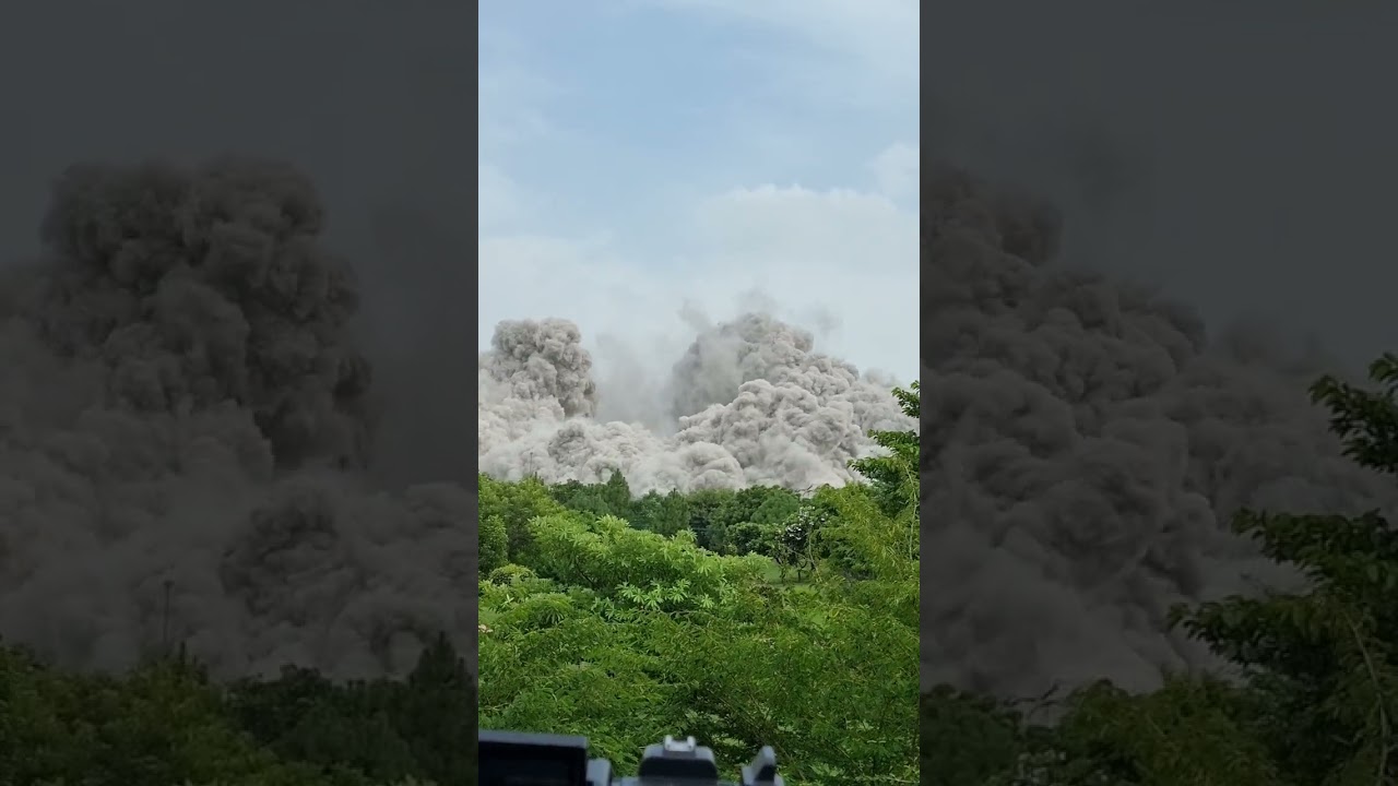 Supertech Twin Tower Demolished #trendingshorts #supertechtwintower
