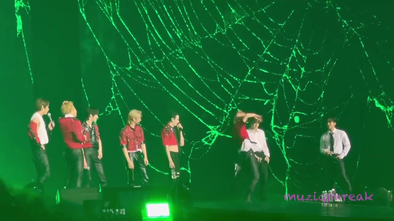 Mid Ment - Stray Kids 스트레이 키즈 (MANIAC 2nd World Tour) Thailand Day 2 230203
