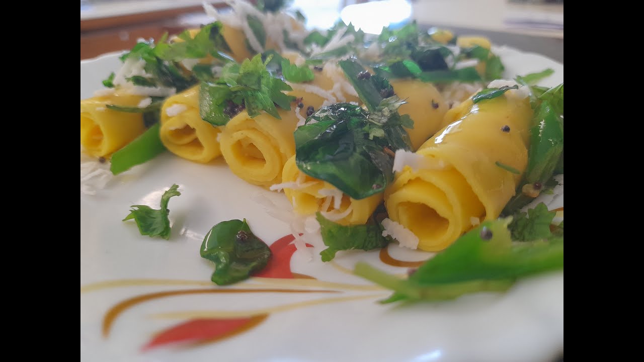 Gujarati Famous Snack Recipe | Khandvi Recipe | Cooking with Anjana
