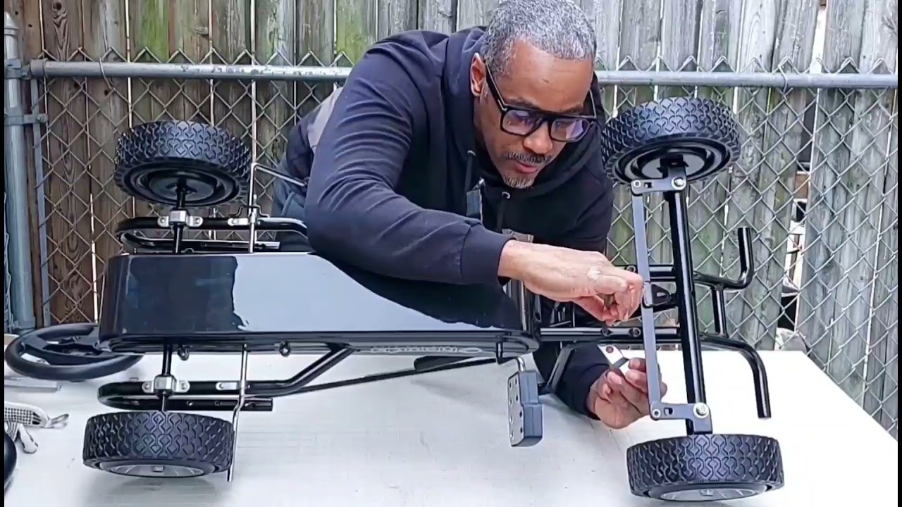 Hauck Batmobile Pedal Car Unboxing and Assembly