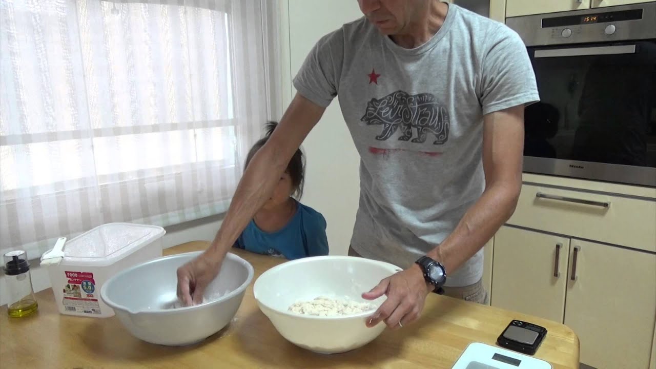 A Pizza Dough Recipe for Your Home Oven
