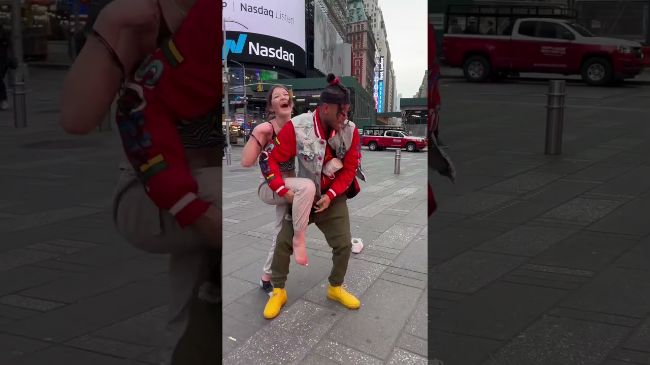 Забираю обувь 👟 #vtyellow #nyc #handcuffs