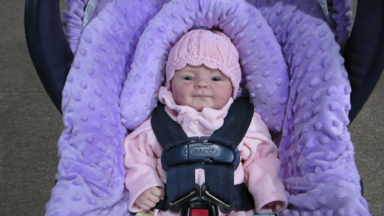 Outing with Reborn Baby Savannah and Happy Mail! - Doll Break Ep. 204