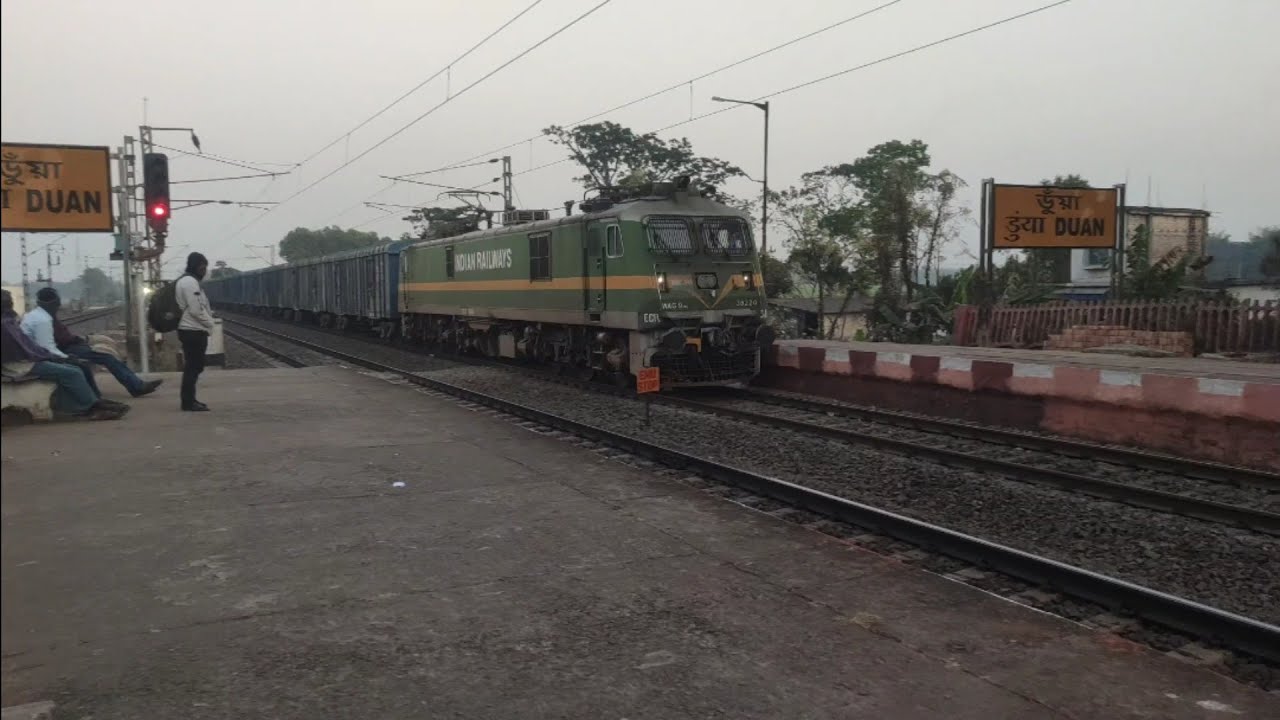 Frist & Furious WAP 7 freight train + express crossing 🚸
