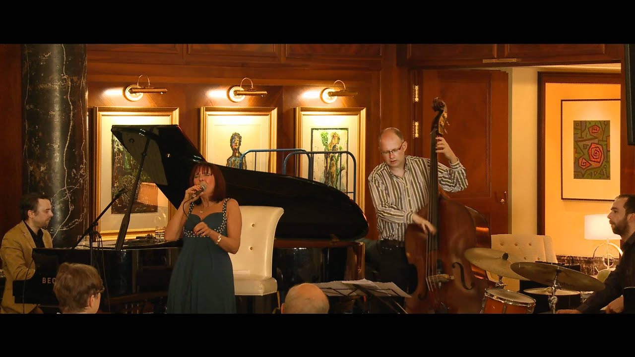 Judy Rafat Trio: No more Blues