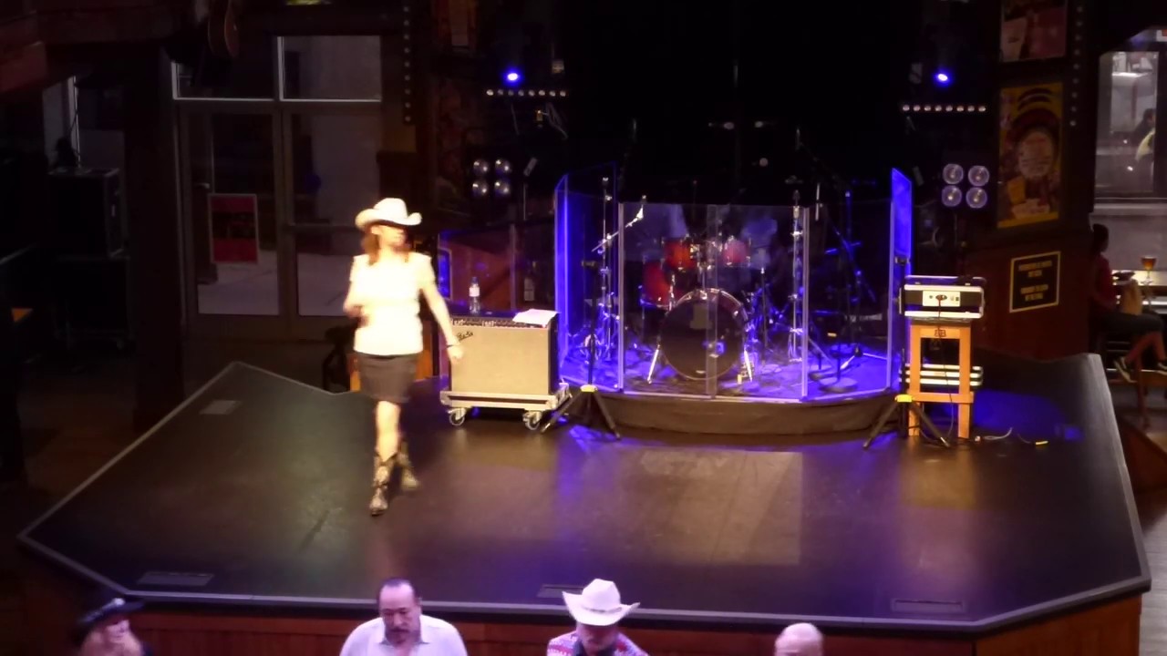 AFTER A FEW Line Dance (Démo) - Séverine Moulin Billy Bob's